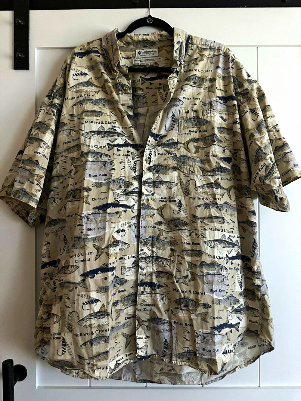 Columbia Men's 2XL Big & Tall Beige/Blue Fish Print Cotton SS Button-Up Shirt